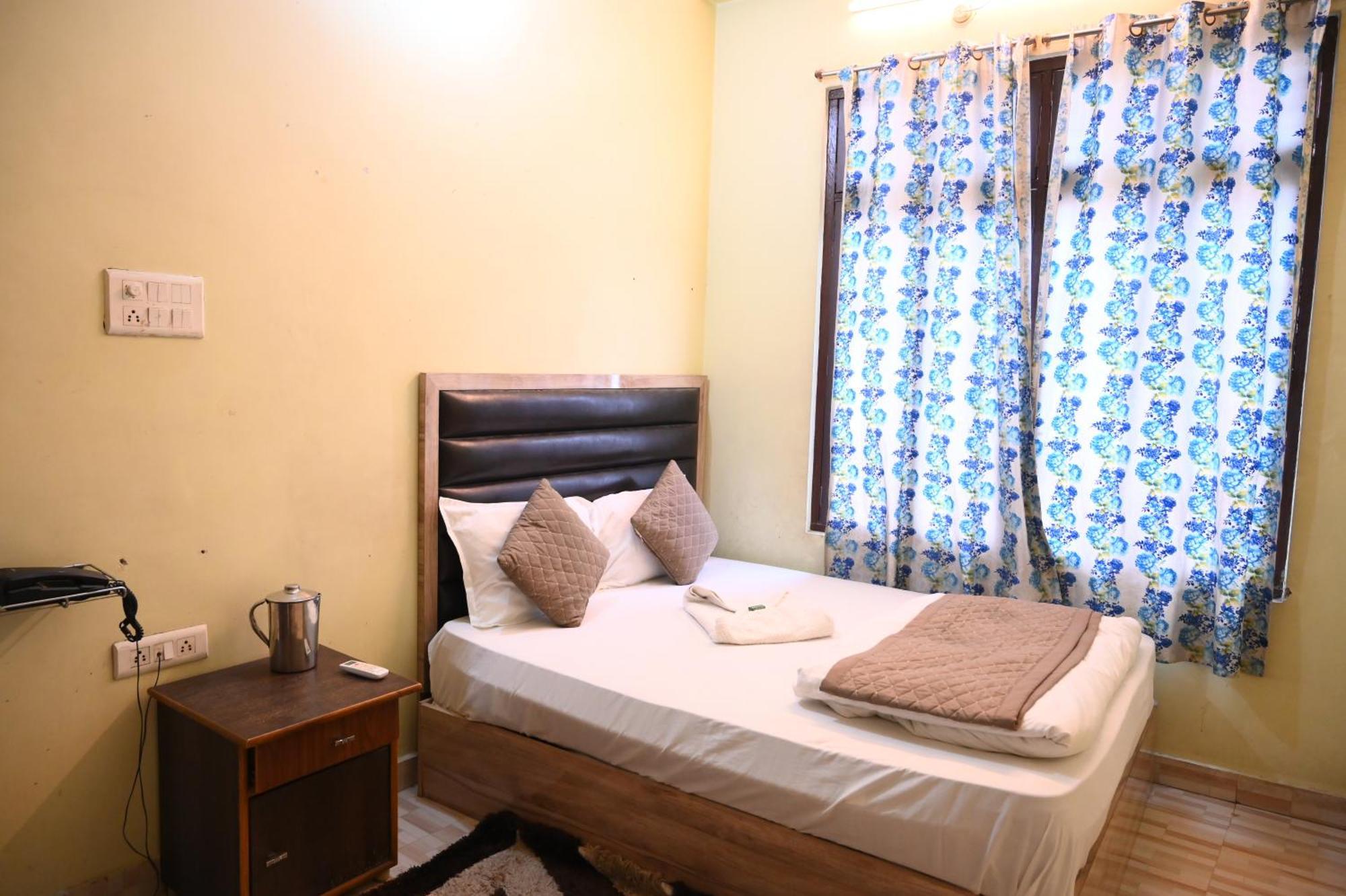 Rameshwaram Guest house Varanasi